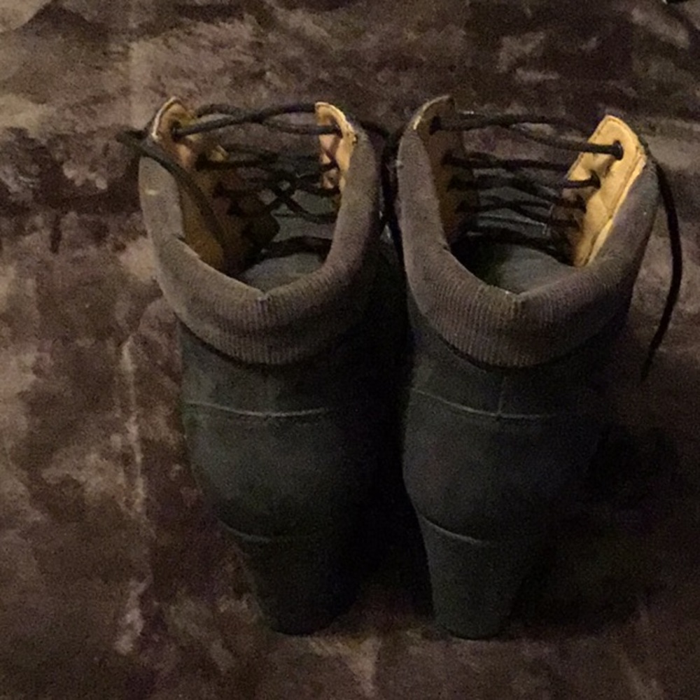 Booties - Picture 3 of 4